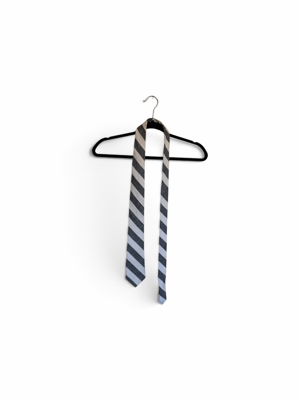 Dockers Diagonal Striped Tie - Gray and White